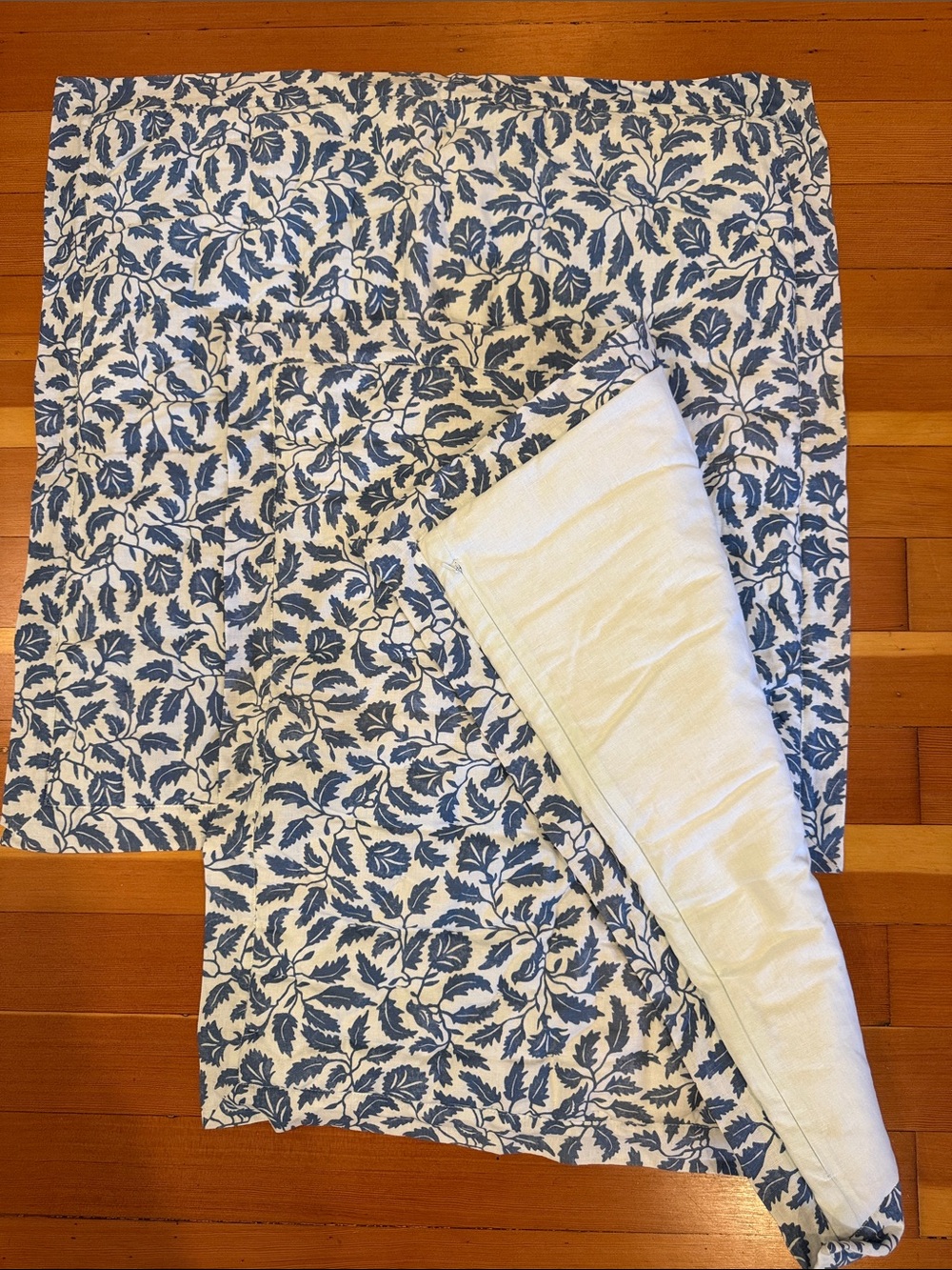 2 New! Serena & Lily songbird euro shams